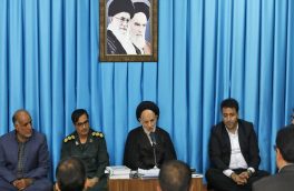ورزش همگانی و ورزش قهرمانی هر دو باید مورد توجه قرار گیرند