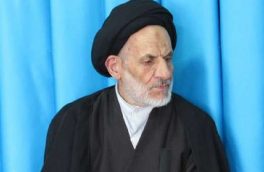 باید مقابل توطئههای دشمنان هوشیار باشیم