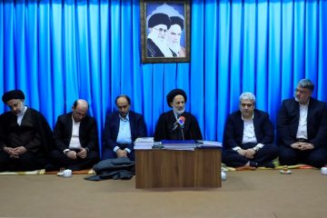 دانشجویان باید مشکلات خود، جامعه و کشور را در سطح بین الملل و وسیع حل کنند