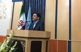 در دانشگاه مباحث را نمی توان از هم تفکیک کرد