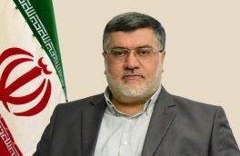 «عصای سفید» چونان پرچمی است که به نشان استقلال در دست روشندلان عزیز به حرکت در می آید