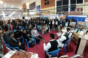 برگزاری مراسم شب فرهنگی قاین با حضور شخصیت های علمی و فرهنگی در محل نمایشگاه کتاب استان