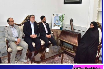 وزیر ارتباطات و فناوری اطلاعات با خانواده شهید یعقوبی دیدار کرد