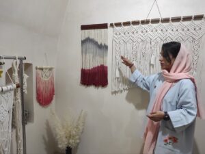 نمایشگاه صنایع دستی موسسه چهار درخت باغ جهانی اکبریه عکس ا.حسن پور